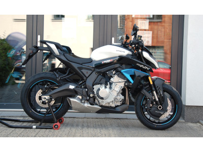 CFMOTO 675NK
