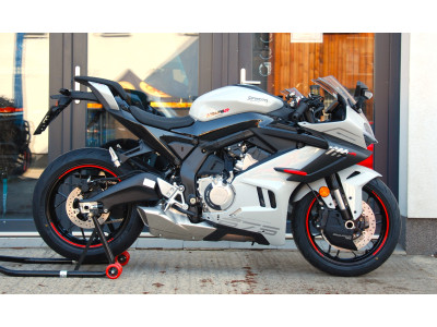 CFMOTO 675 SR-R - PŘEDVÁDĚCÍ STROJ, DPH, hezký stav