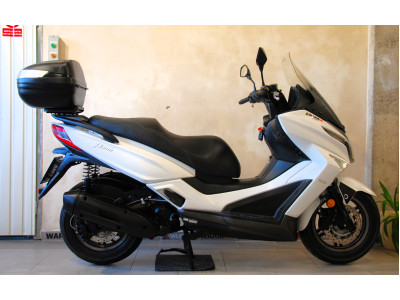 Kymco X-Town 125i ABS - hezký stav, původ ČR, serviska