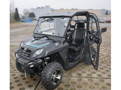 UTV830/550 Čelní okno laminované (stěrač, ostřikovač)