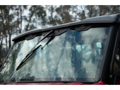 U10 PRO Přední okno CFMOTO (bez stěrače a ostřikovače)