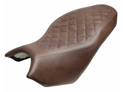 700CL-X Heritage_Zvýšené sedlo_hnědé