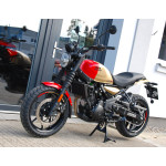 Royal Enfield Guerrilla 450 GOLD DIP