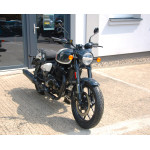 Royal Enfield Shotgun 650 WHITE